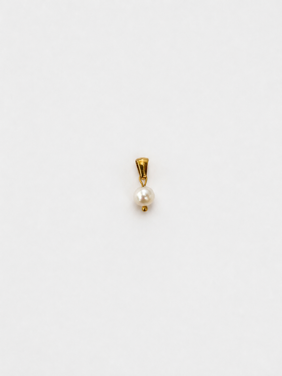 Pendentif classique en perle de culture d'eau douce blanche et ronde