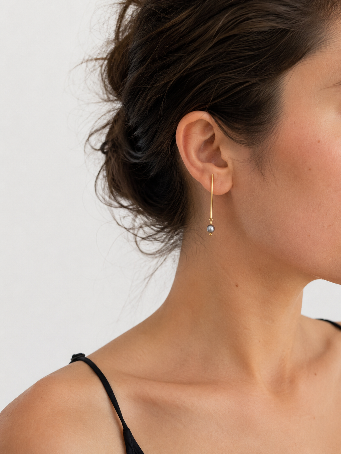 Boucles d'oreilles pendantes Perle Grise – Or Épuré