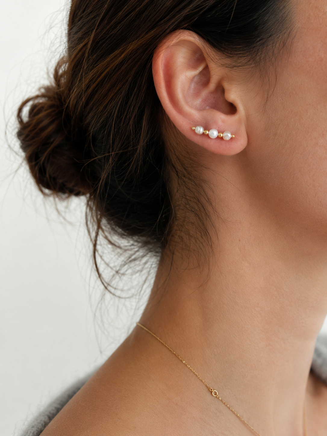 Boucles d'oreilles grimpantes perles baroques