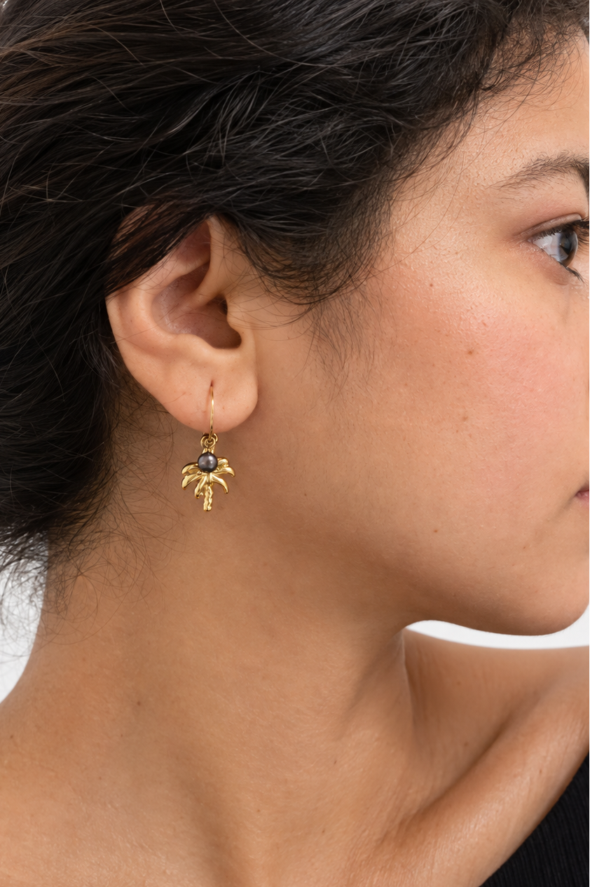 Boucles d'oreilles créoles palmier perles noires