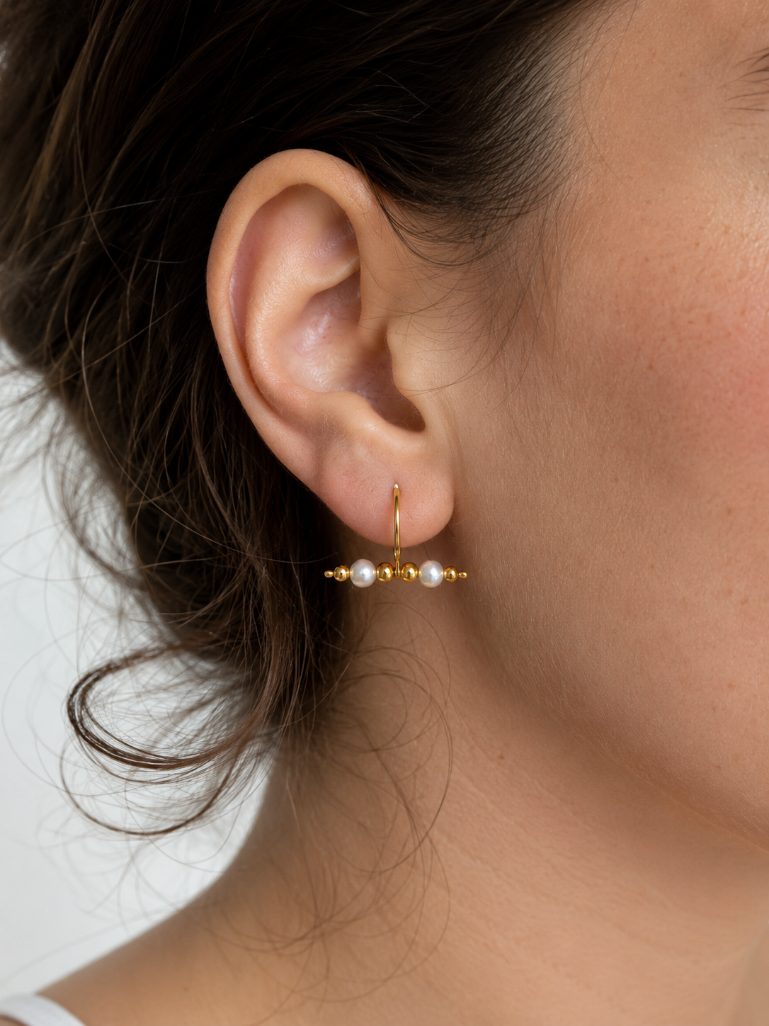 Boucles d'oreilles pendantes baroques perlées