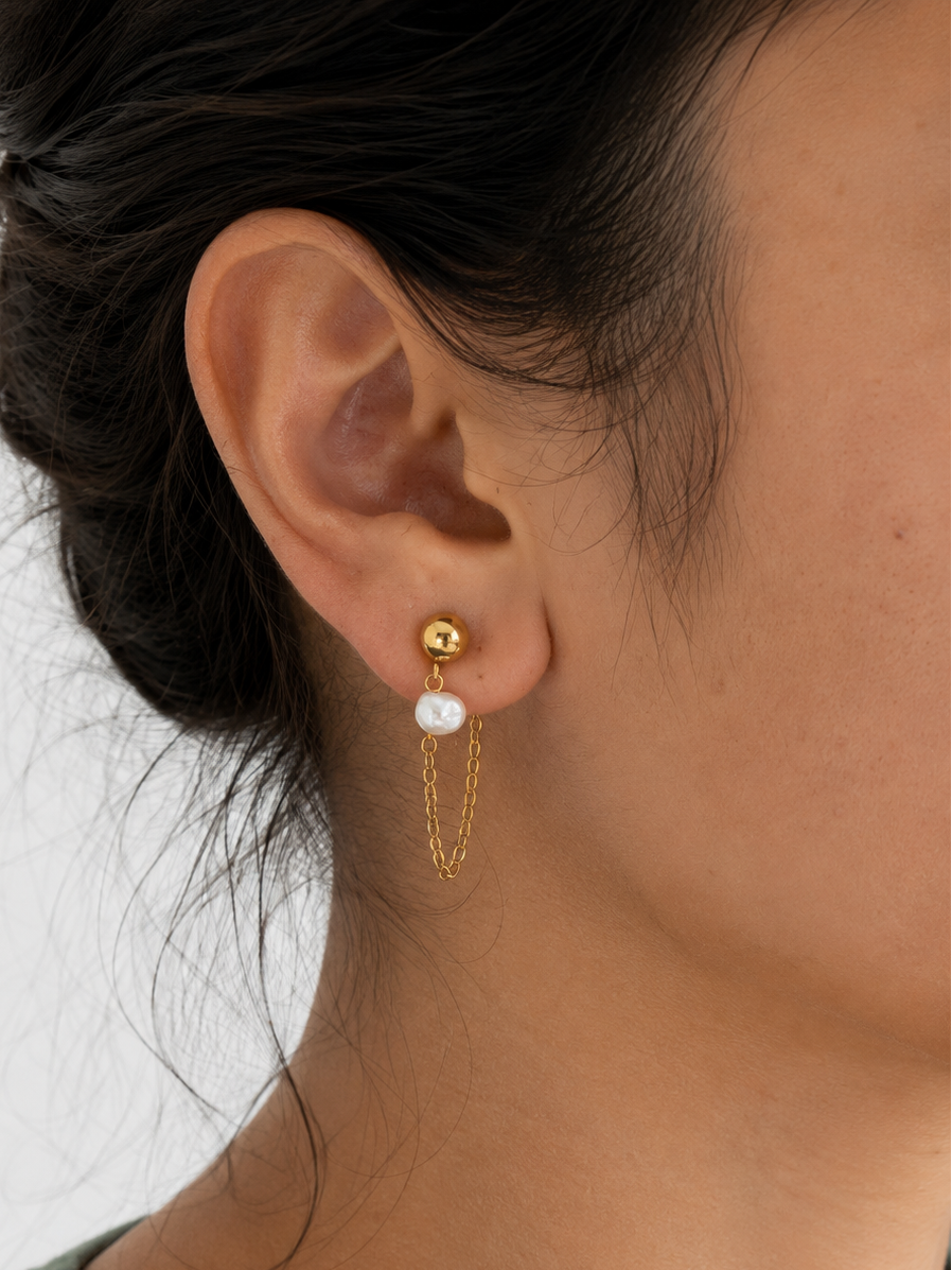 Boucles d'oreilles pendantes en perles de culture d'eau douce blanches - Remontants d'oreilles