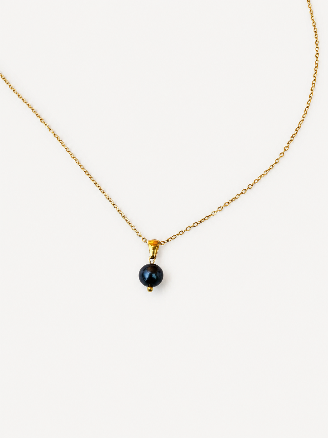 Pendentif classique en perle noire ronde