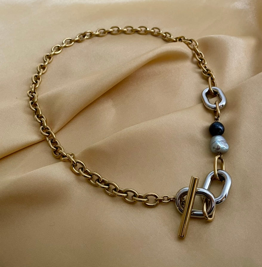 mixed-metal gold chain necklace with grey and black baroque pearls